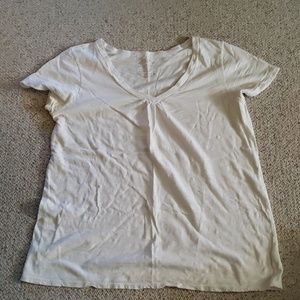 Size L Old Navy Maternity T-Shirt